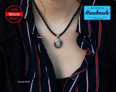 Dainty Vintage Oval Moonstone Pendant, Handmade Moonstone, Moonstone Pendant, Moonstone Jewelry, Handmade Pendant, Natural Moonstone - Image 2