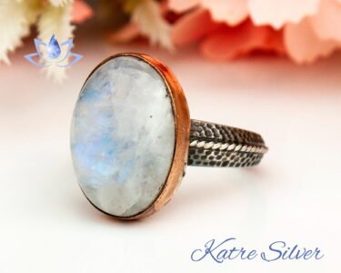 Oval Moonstone Ring, Rainbow Moonstone Ring, Moonstone Ring Silver, Natural Moonstone Ring, Engagement Ring, Birthstone Ring, Gift for Her - Image 4