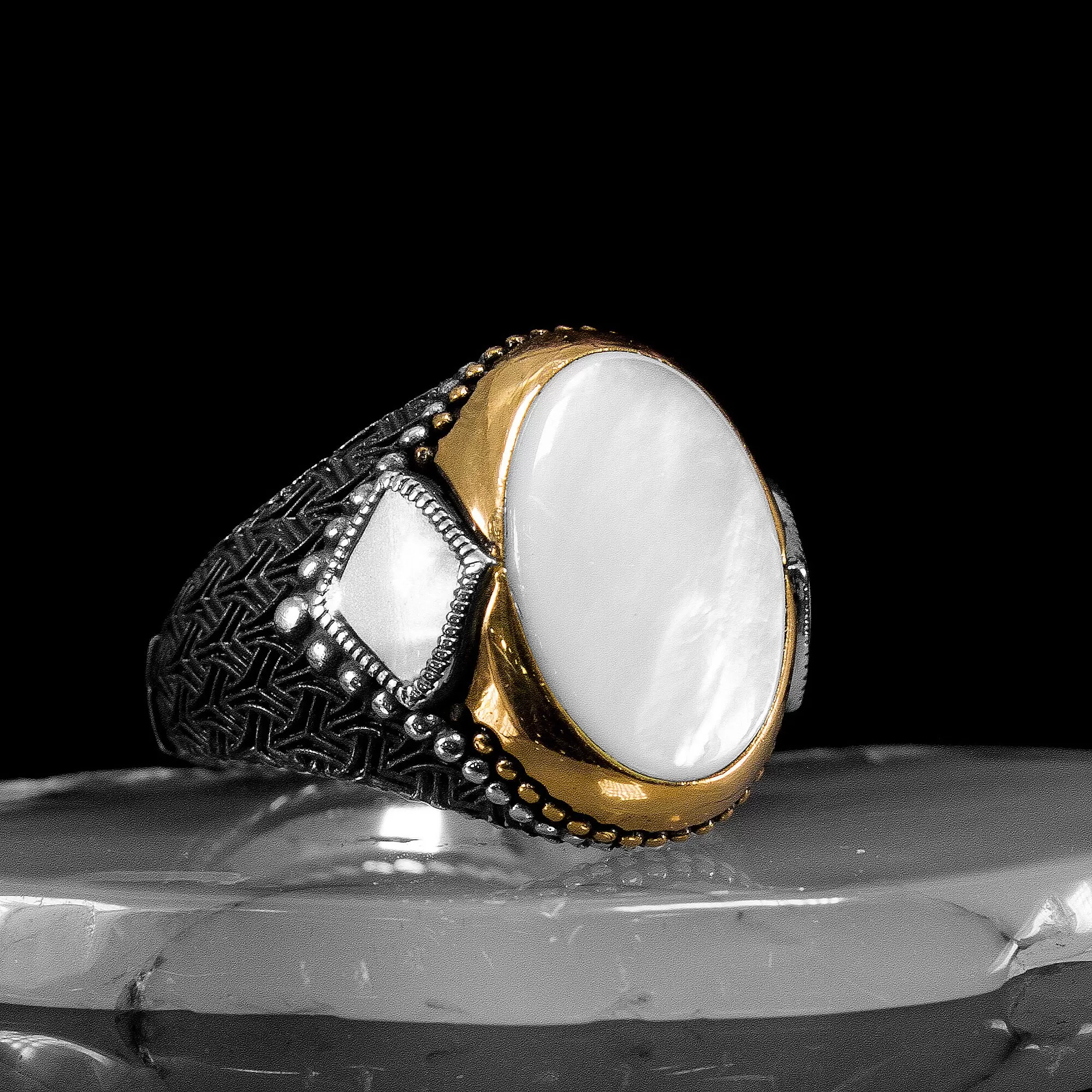 925K Sterling Silver Shell Men Ring, Vintage College Ring for Men, Mop Signet Ring, Mother of Pearl Antique Jewelry, Quirky Gift for Men