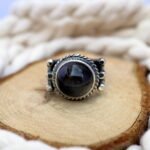 Vintage Black Star Sapphire Ring – 925 Sterling Silver Cabochon - Image 3