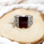 Handmade Fire Amber Ring for Men: Patterned Sterling Silver Band - Image 4