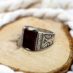 Handmade Fire Amber Ring for Men: Patterned Sterling Silver Band - Image 3