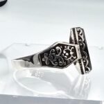 Handmade Sterling Silver Mens Ring: Oval Black Onyx Gemstone - Image 9