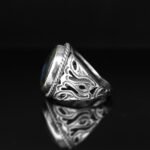 Handmade Sterling Silver Men's Ring: Oval Labradorite Gemstone - Image 5